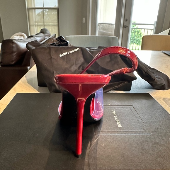 Used wore one time only in my house for an event. - Picture 10 of 14